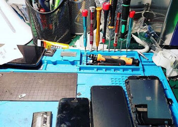 Burlington cell phone repair Tech Genius