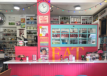 London Café The Bag Lady is a funky café