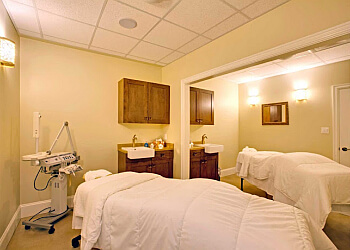 New Westminster acupuncture Gary Chan, B.Sc, R.Ac, R.TCMP, DTCM - The Chan healing Center