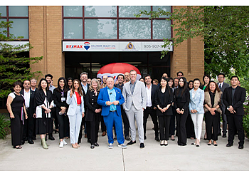 Richmond Hill real estate agent The Daryl King Team - RE/MAX HALLMARK REALTY LTD., BROKERAGE.