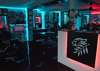 Mississauga tattoo shop The Fang And Flower