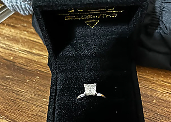 Red Deer Bijouteries The Golden Touch Goldsmiths