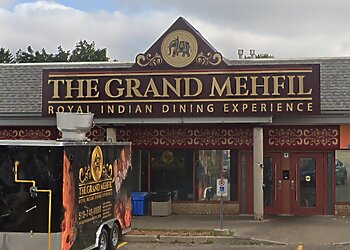Kitchener Restaurants Indiens The Grand Mehfil