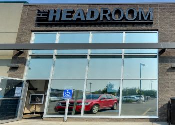 Grande Prairie hair salon The Headroom
