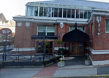 Victoria italian restaurant The Old Spaghetti Factory Victoria