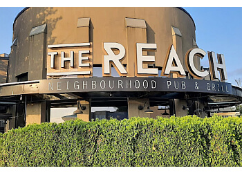 Maple Ridge sports bar The Reach Neighbourhood Pub & Grill