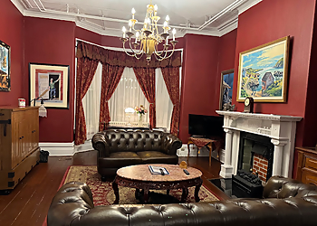 The Roses Heritage Inn - St Johns, NL Bed And Breakfast - Living Room Image