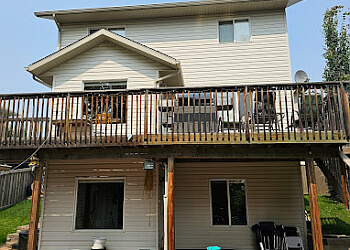 Grande Prairie window cleaner The Rugged Canuck Cleaning Co.