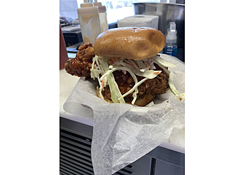 Ajax Camions De Nourriture The Sandwich King