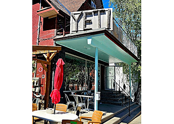 Kitchener Boutiques De Bagels The Yeti Cafe