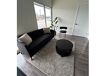 Winnipeg Ostéopathes Tiffanie Bruneau, DOMP - KINETICALLY WHOLE THERAPIES