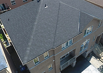 Burlington Couvreurs  Tiltop Roofers