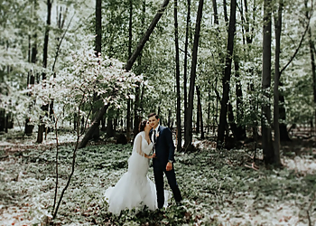 Kitchener videographer Todor Wedding Company