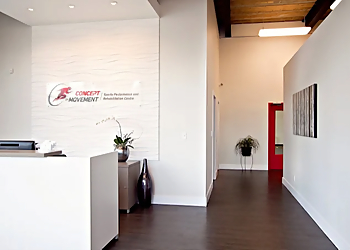Tom Swales, PT - COMPHYSIO+ PERFORMANCE WELLNESS - Barrie, ON Physiothérapie - Reception Area Image
