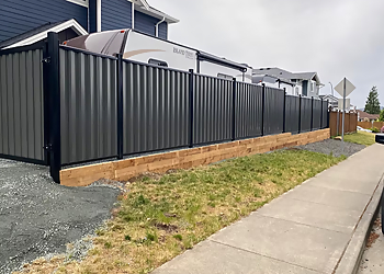 Nanaimo fencing contractor Top Notch Fence and Exterior