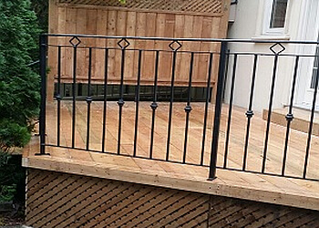 Toronto fencing contractor Top Quality Decks And Fences
