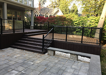 Toronto fencing contractor Toronca Fences and Decks Inc.