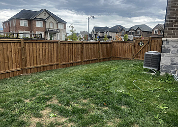 Toronto fencing contractor Toronca Fences and Decks Inc. image 1