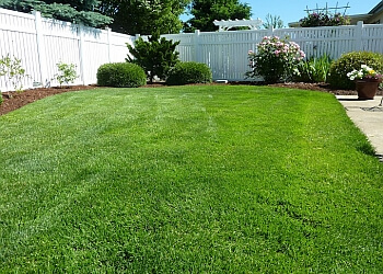 3 Best Lawn Care Services in Whitchurch-Stouffville, ON - ThreeBestRated