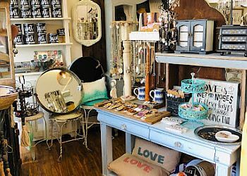Maple Ridge gift shop Town and Country Vintage Home