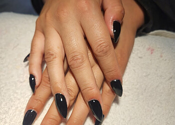 Thunder Bay nail salon Tracy Lee Nails