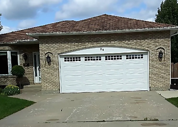 Transcona Overhead Doors Ltd. - Winnipeg, MB Réparations De Portes De Garage - Project Image