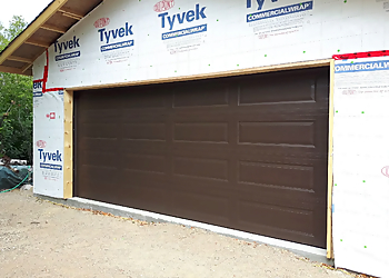 Transcona Overhead Doors Ltd. - Winnipeg, MB Réparations De Portes De Garage - Service Image