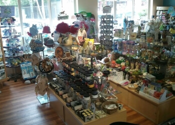 Langley gift shop Treasure Landing