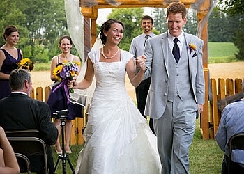 Guelph wedding photographer Trina Koster Photography