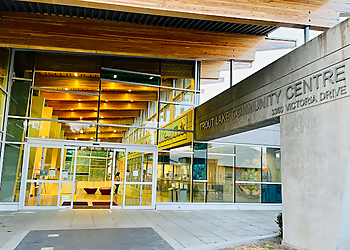 Trout Lake Community Centre - Vancouver, BC Centres De Loisirs - Community Center Image