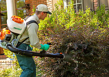 Oshawa lawn care service TruGreen Lawn Care