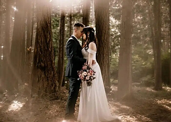 Victoria wedding photographer Tulle & Tweed Photography