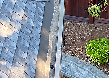 Twice as Nice Home Services - Surrey, BC Gutter Cleaners - Field Work Image