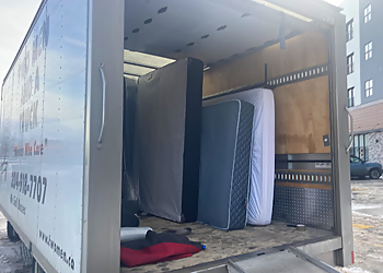 Winnipeg Déménageurs Two Men and a Truck