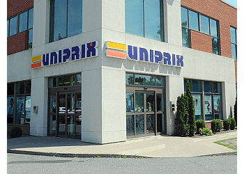 Longueuil pharmacy Uniprix image 1