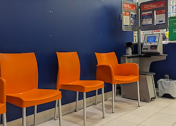 Uniprix Santé Thi Bich Liên Tran - Blainville, QC Pharmacies