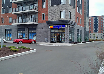 Uniprix Santé Thi Bich Liên Tran - Blainville, QC Pharmacies