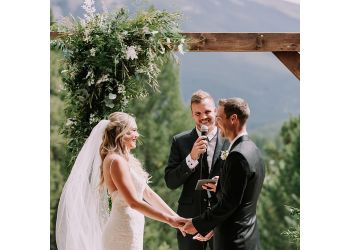 Calgary wedding officiant Urban Officiant