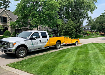 Oakville lawn care service V.I.L. Landscaping