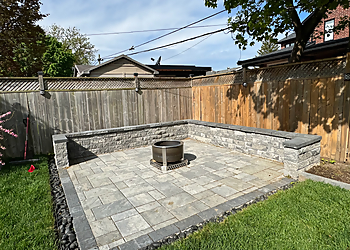 Oakville lawn care service V.I.L. Landscaping