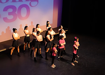 VYbE Dance Company - Markham, ON Wedding Dance Choreography - Dance Performance Image