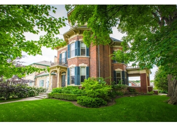 3 Best Hair Salons In Guelph On Expert Recommendations