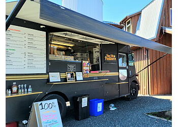 Nanaimo food truck Van Isle Poutinerie