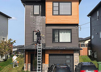 Halifax window cleaner Varchuk Window Cleaning