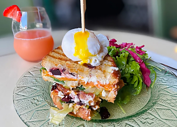 Verlan - Hamilton, ON French Restaurants - French Cuisine Image