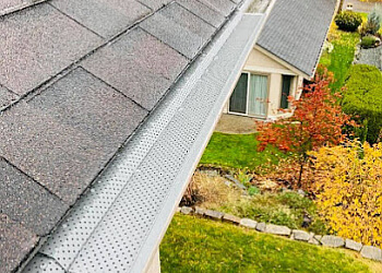 Nanaimo gutter cleaner VE Exterior Property Services
