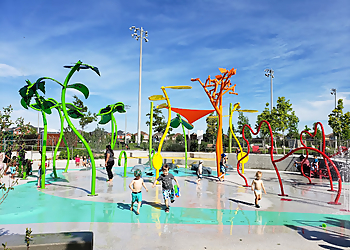 Veterans Park - Newmarket, ON Public Parks - fun activities