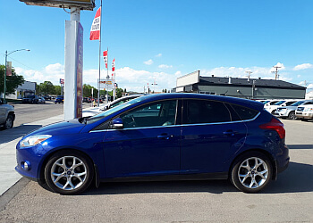 Saskatoon Concessionnaires de voiture D'occasion Village Auto Sales