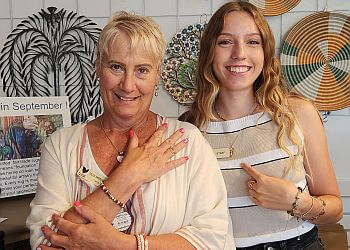 Calgary Boutiques De Cadeaux Villages Calgary