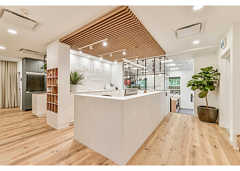 Longueuil physical therapist Virginie Hébert, PT - PHYSIO OSTÉO LONGUEUIL